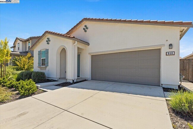Building Photo - 946 Osprey Dr