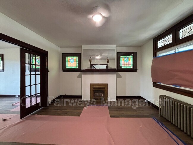 Foto del edificio - 2728 Woodstock Ave