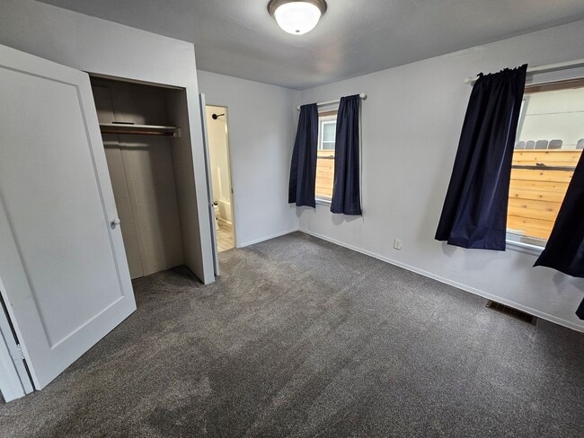 Building Photo - Newly Remodeled Home on the South Hill