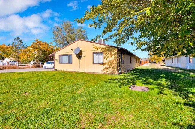 Foto del edificio - 3290 1/2 Lombardy Lane