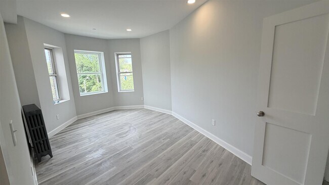 Foto del edificio - 78 Kirkland St