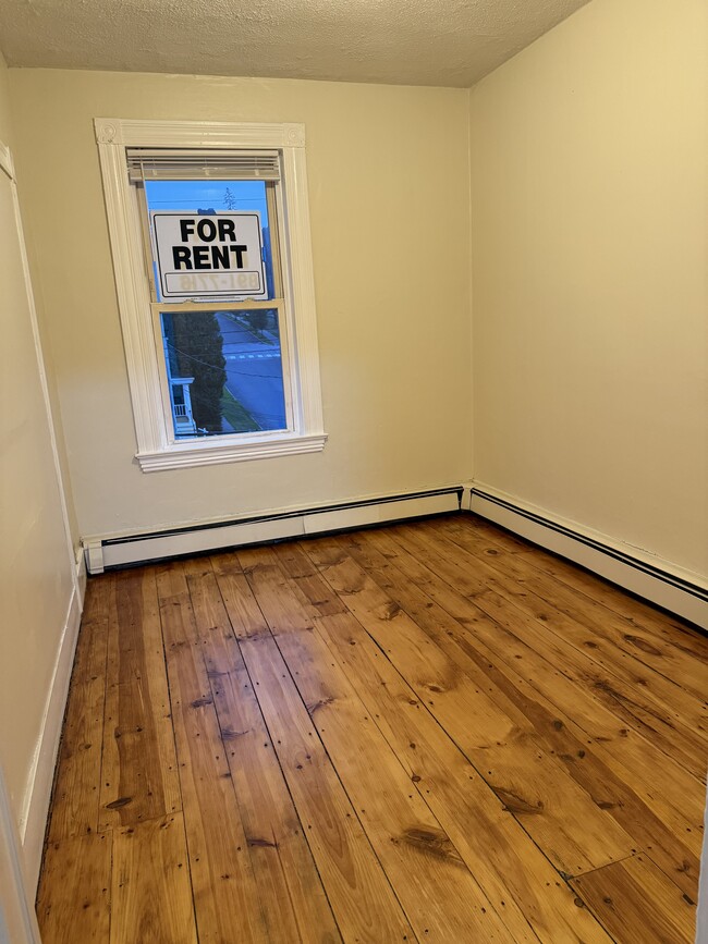 Bedroom 3 - 62 4th St