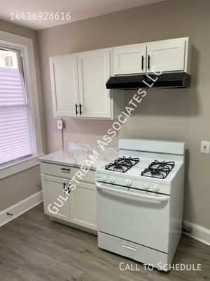 Foto del edificio - 3038 Brighton St