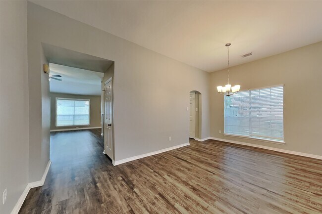 Building Photo - 6506 Garden Canyon Dr