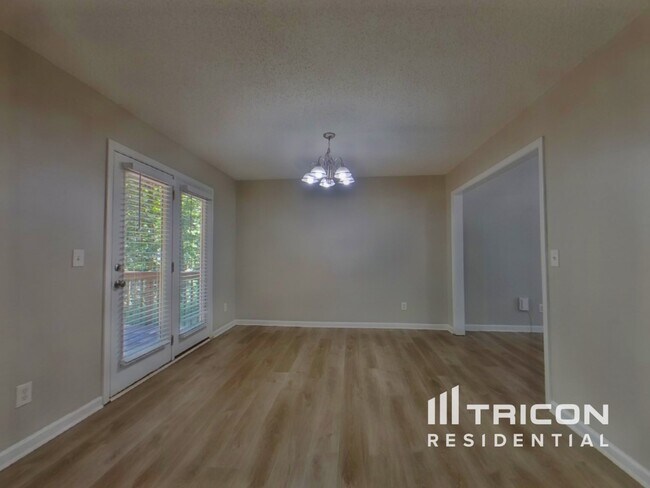Foto del edificio - 699 Creek Stone Dr