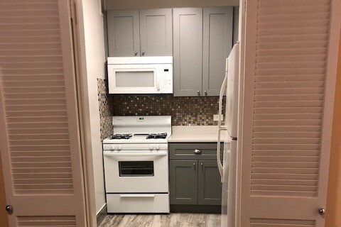 Kitchen - 45 River Dr S