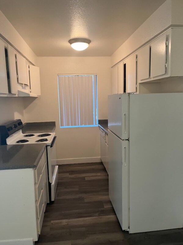 Foto del edificio - 1750 Karen Ave