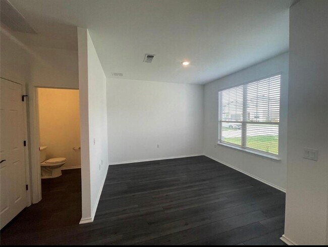 Foto del edificio - 6721 Ellsworth Walk