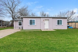 Building Photo - 1531 N Indianapolis Ave