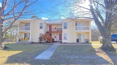Building Photo - 102 Deer Ln