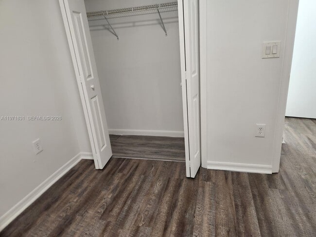 Foto del edificio - 2931 SE 13th Ave