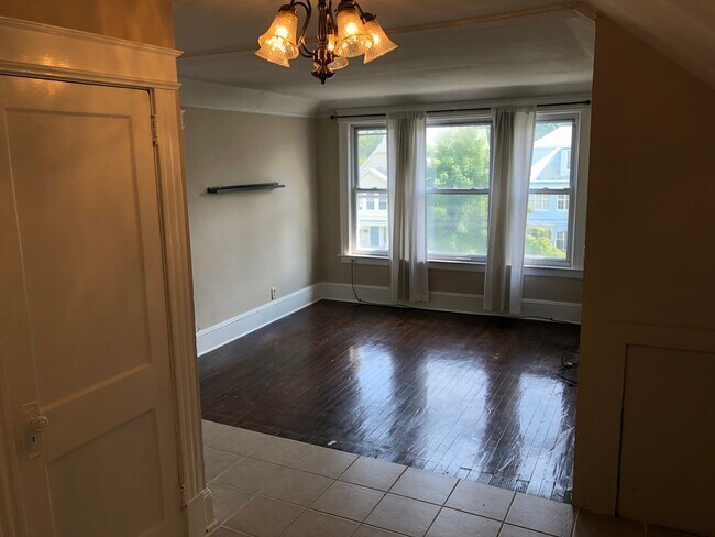 Building Photo - The Maplewood Third