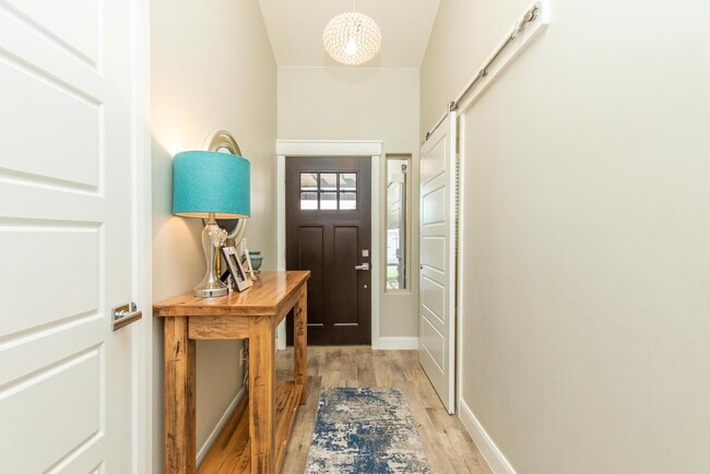 Building Photo - 1025 White Sands Dr