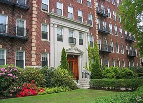 Building Photo - 1850 Commonwealth Ave