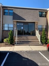 Building Photo - 414 Sharon Garden Ct