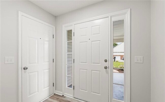 Foto del edificio - 3775 Wavebrook Ct