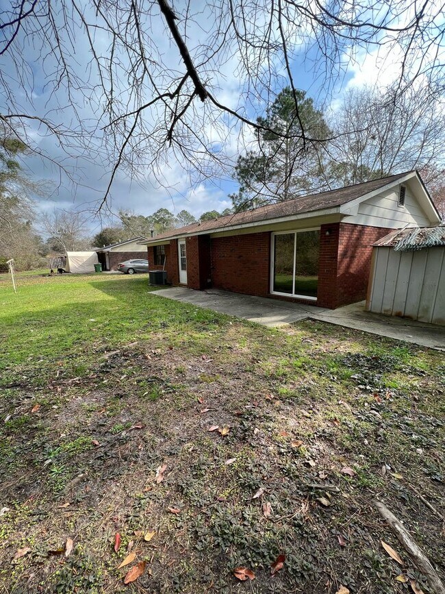 Foto del edificio - 1097 Live Oak Dr
