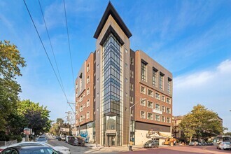 Building Photo - 6025 JFK Blvd E