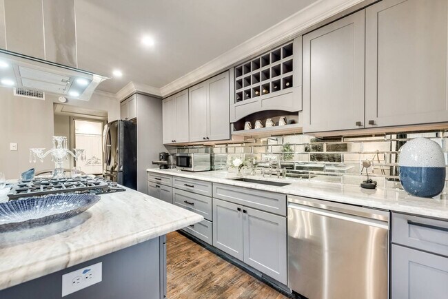 Foto del edificio - 4803 Junius St