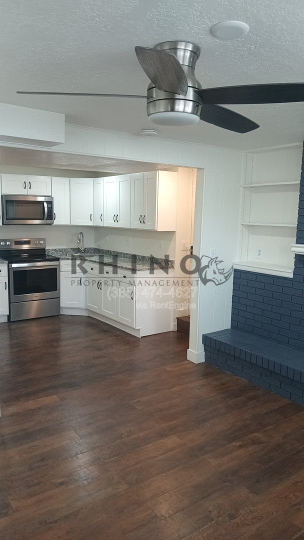 Foto del edificio - 983 E Dry Gulch Cir