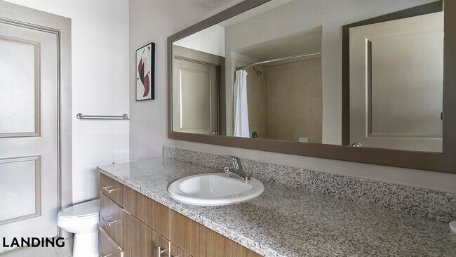 Foto del edificio - 14805 Grisby Rd