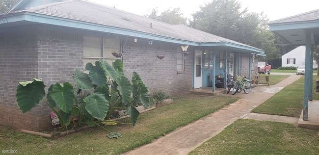 Building Photo - 199 Idlewood Cir