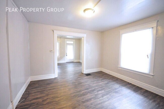 Building Photo - 315 E 17th Ave