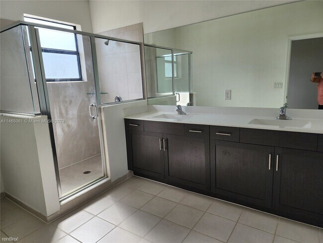 Building Photo - 3 br, 2.5 bath House - 22929 SW 127th Ct