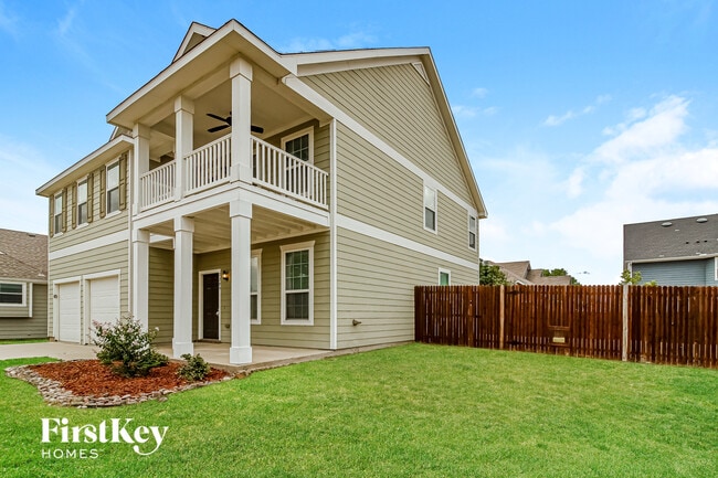 Building Photo - 2209 Windsor Farms Dr
