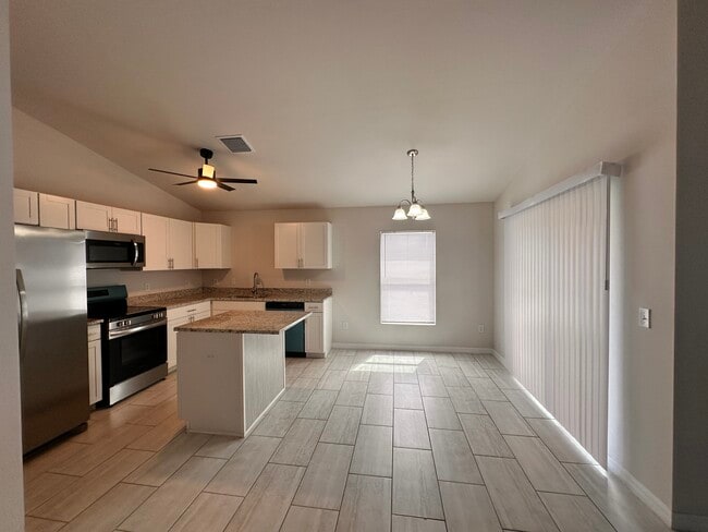 Photo - 129 NE 6th Ave House