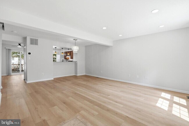 Foto del edificio - 7691 Northern Oaks Ct