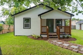 130 E Bernard St