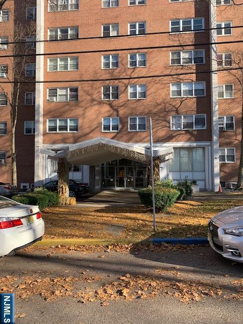 Foto principal - 39 E 39th St