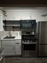 Building Photo - 107 N Public Rd