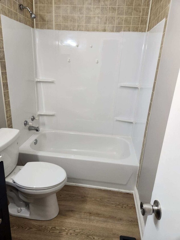 Building Photo - 1228 W 18th St