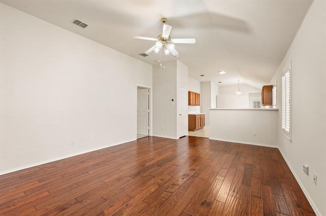 Foto del edificio - 12113 Thicket Bend Dr