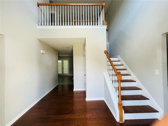 Building Photo - 3477 Hill Pond Dr NE