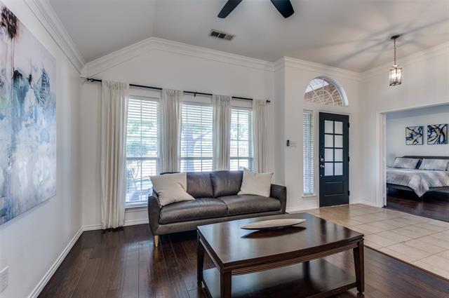 Foto del edificio - 950 Badbury Ln