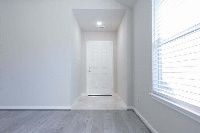 Foto del edificio - 2706 Star Peak Dr