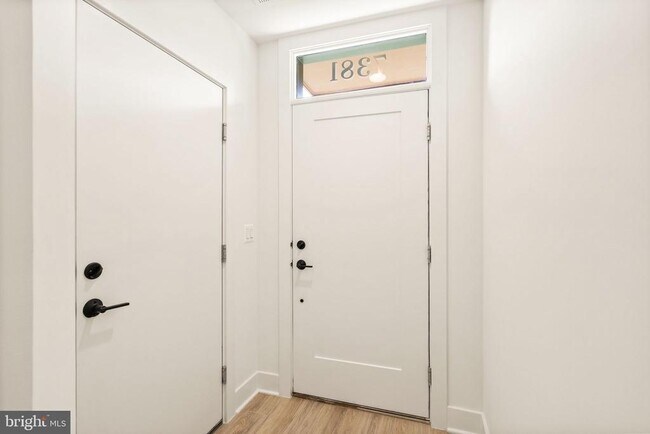 Foto del edificio - 7381 Old Airfield Ln