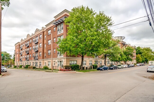 Foto del edificio - Rare rental opportunity at Bristol West End!