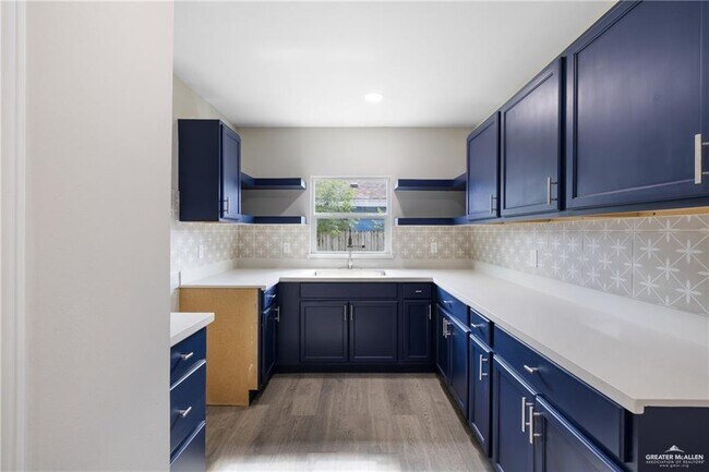 Foto del edificio - 17 Standard Ave