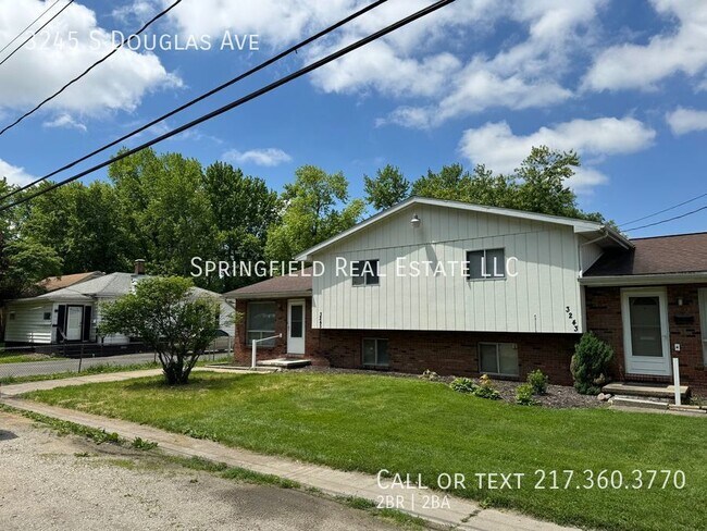 Foto del edificio - 3245 S Douglas Ave