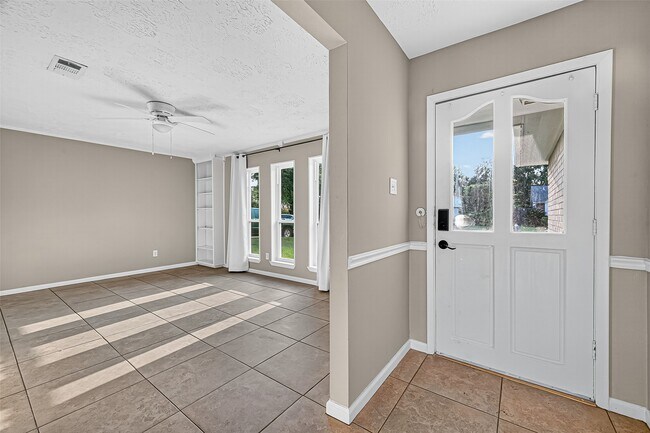 Foto del edificio - 7354 Stone Pine Ln
