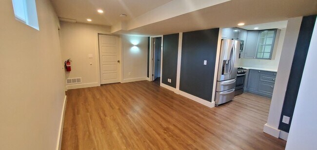 Building Photo - 2876 S 1100 E