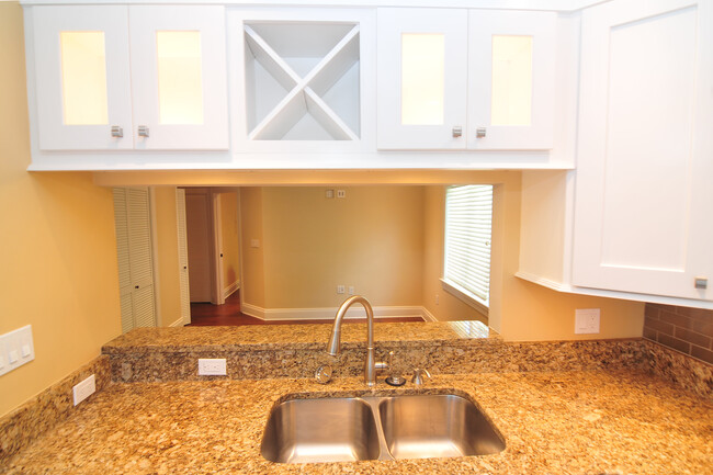 Kitchen/Living Bar Top - 803 S Macdill Ave