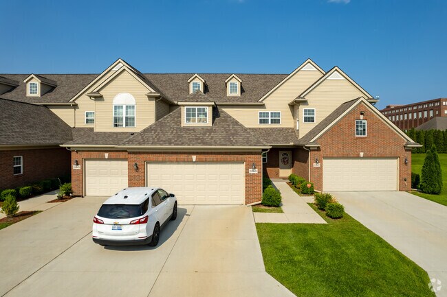 Building Photo - FUR Property Management Group