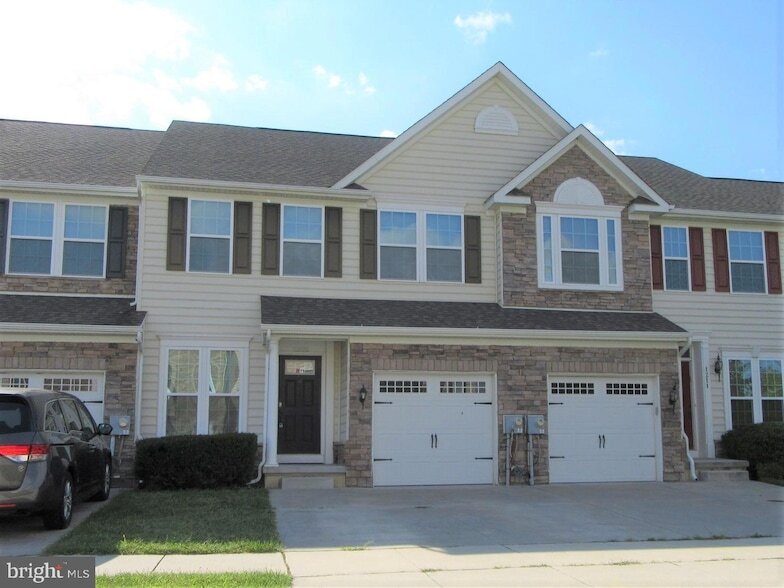 Primary Photo - 1209 Madison Ln