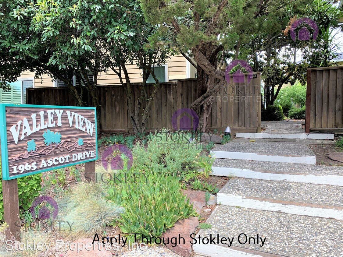 2 br, 2 bath House 1965 Ascot Drive 4 House Rental in Moraga, CA