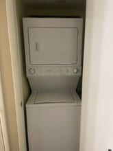 Building Photo - 5923 E 33rd Ct